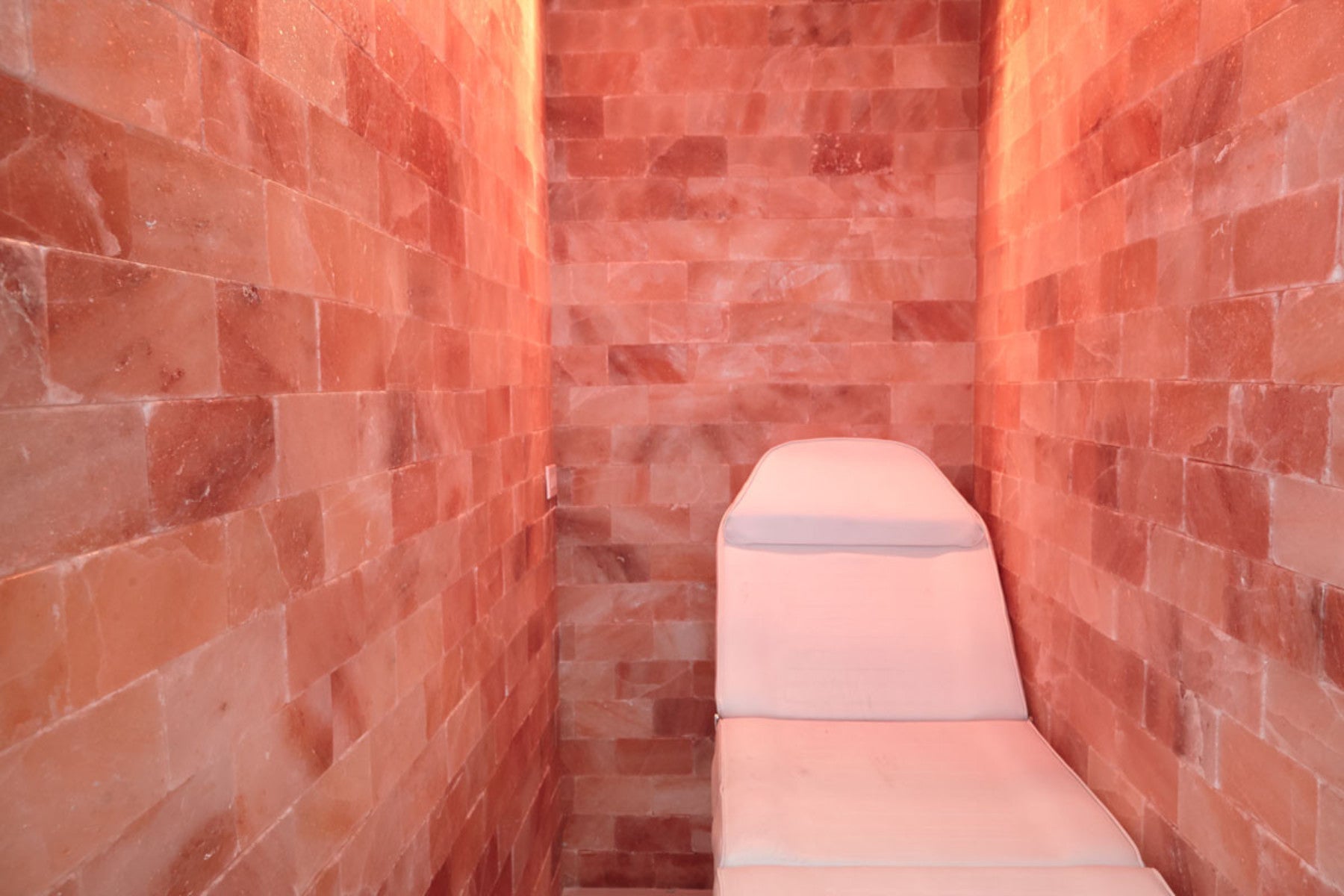 Himalayan Salt Sauna 4' x 4' Surface Area - 16 Sq feet